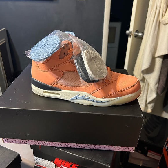 Jordan five - Picture 2 of 8